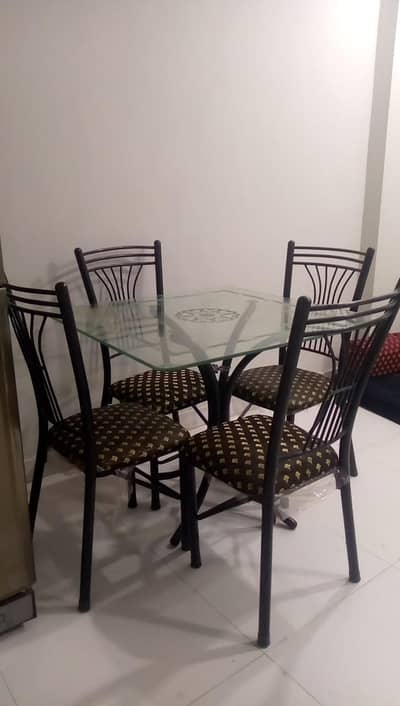 For sale dinning table