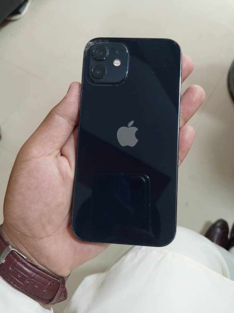 Apple iPhone 12 6