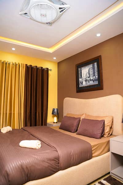 1 Bedroom VIP Full furnish flat per day available in Bahria town Lahore 0300 4561276