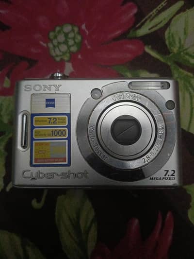 Sony Cyber-shot DSC-W70 7.2MP Digital Camera – Carl Zeiss 3x Zoom