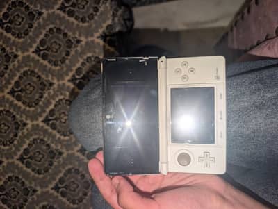 Nintendo 3DS White version