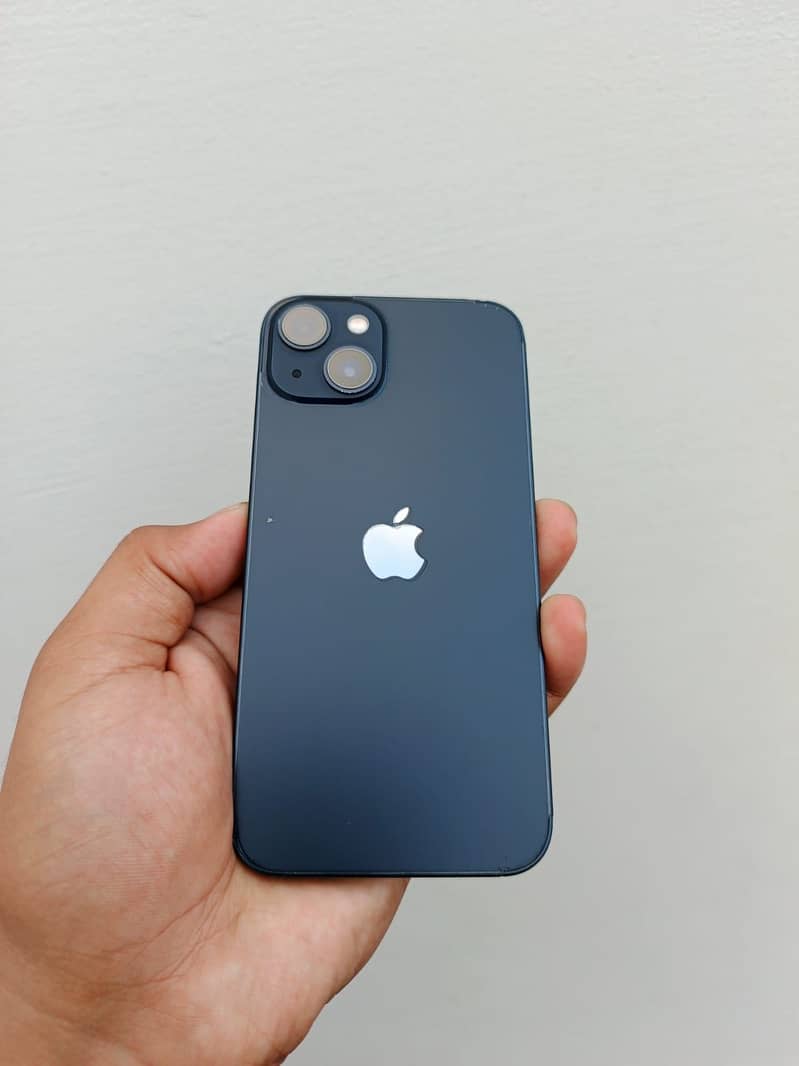 Apple iPhone 13 6
