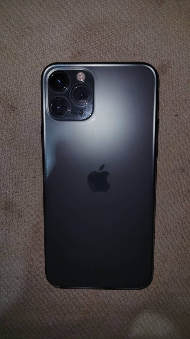 Apple iPhone 11 Pro 1