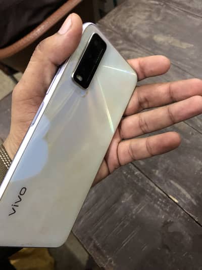 Vivo V20 4/64 urgent sale