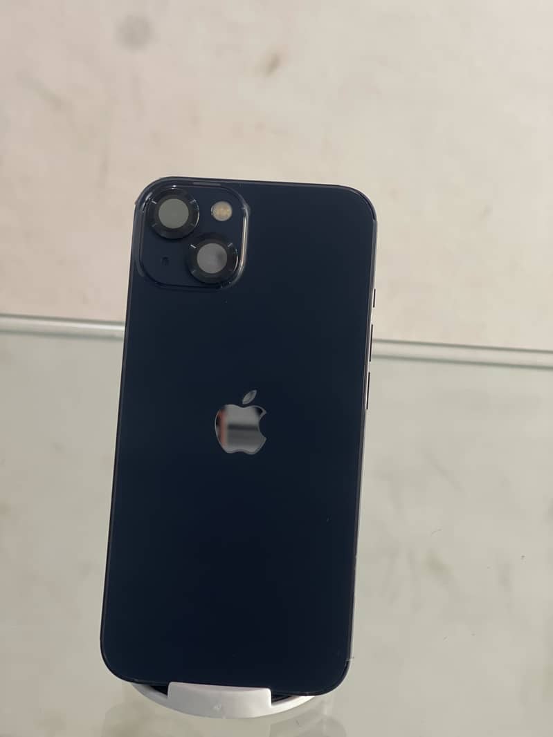 Apple iPhone 13 5