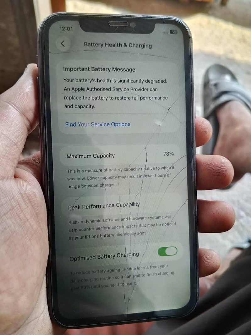 Apple iPhone 11 4