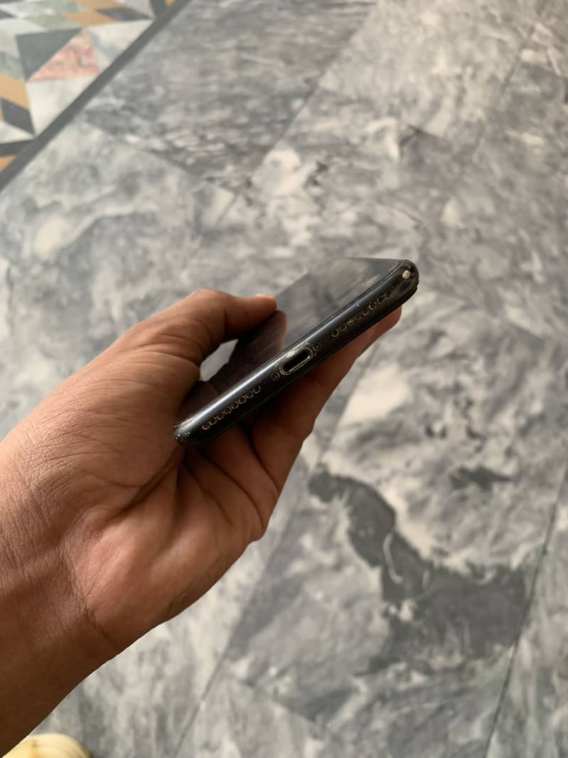 Apple iPhone 7 Plus 2