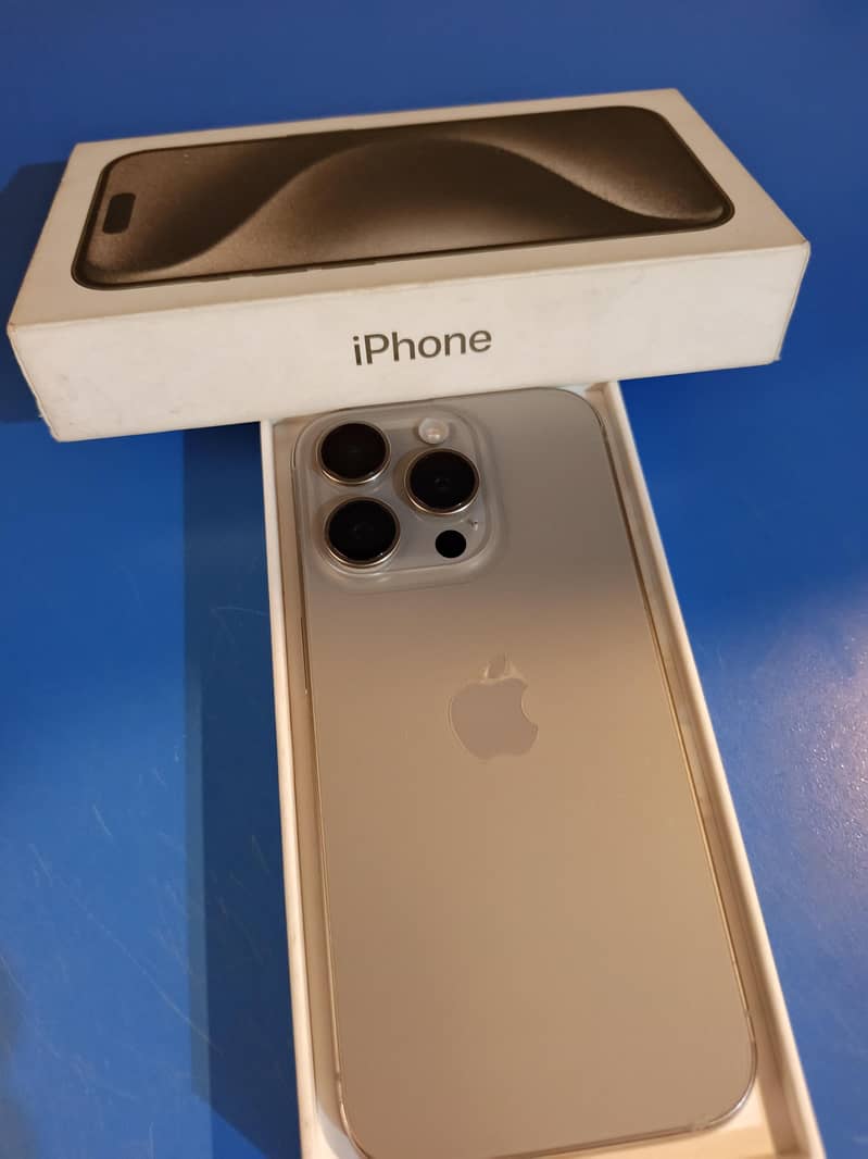 Apple iPhone 15 Pro 3
