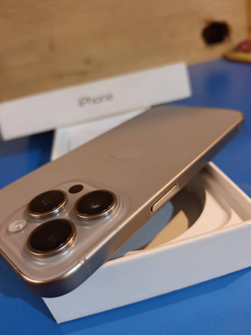 Apple iPhone 15 Pro 7