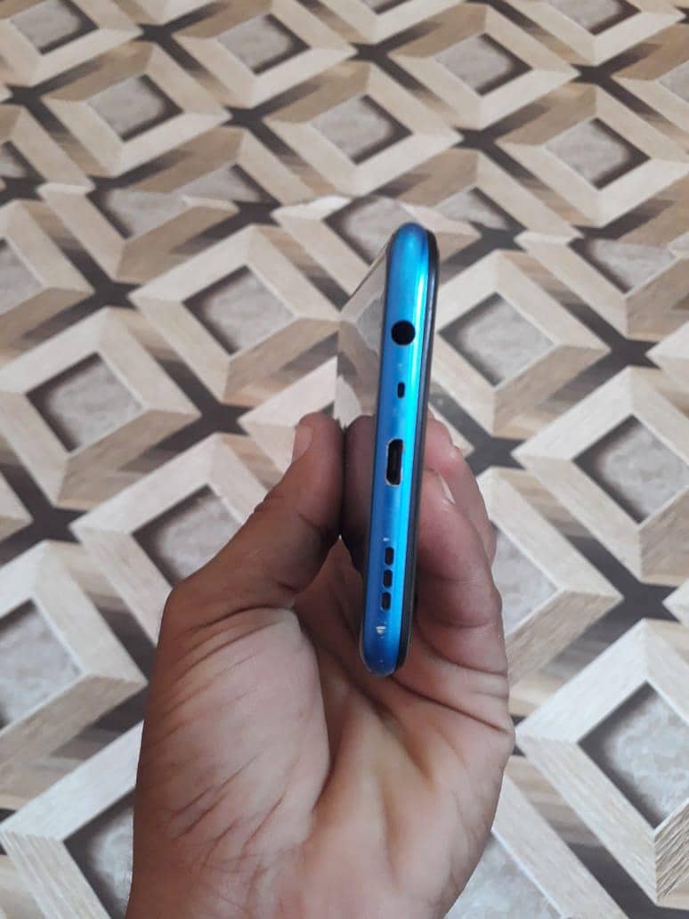 OPPO E16e  4+1/64 4