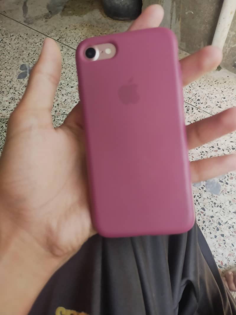 Apple iPhone 7 6