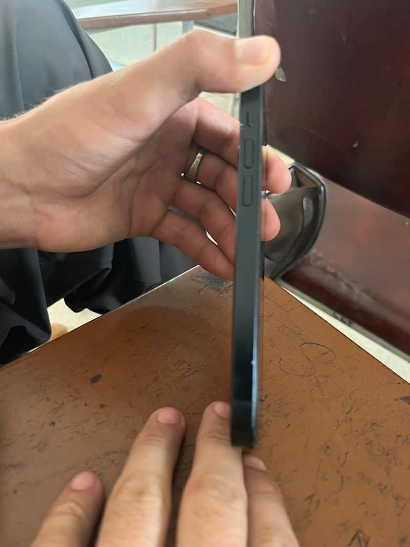 Apple iPhone 14 0