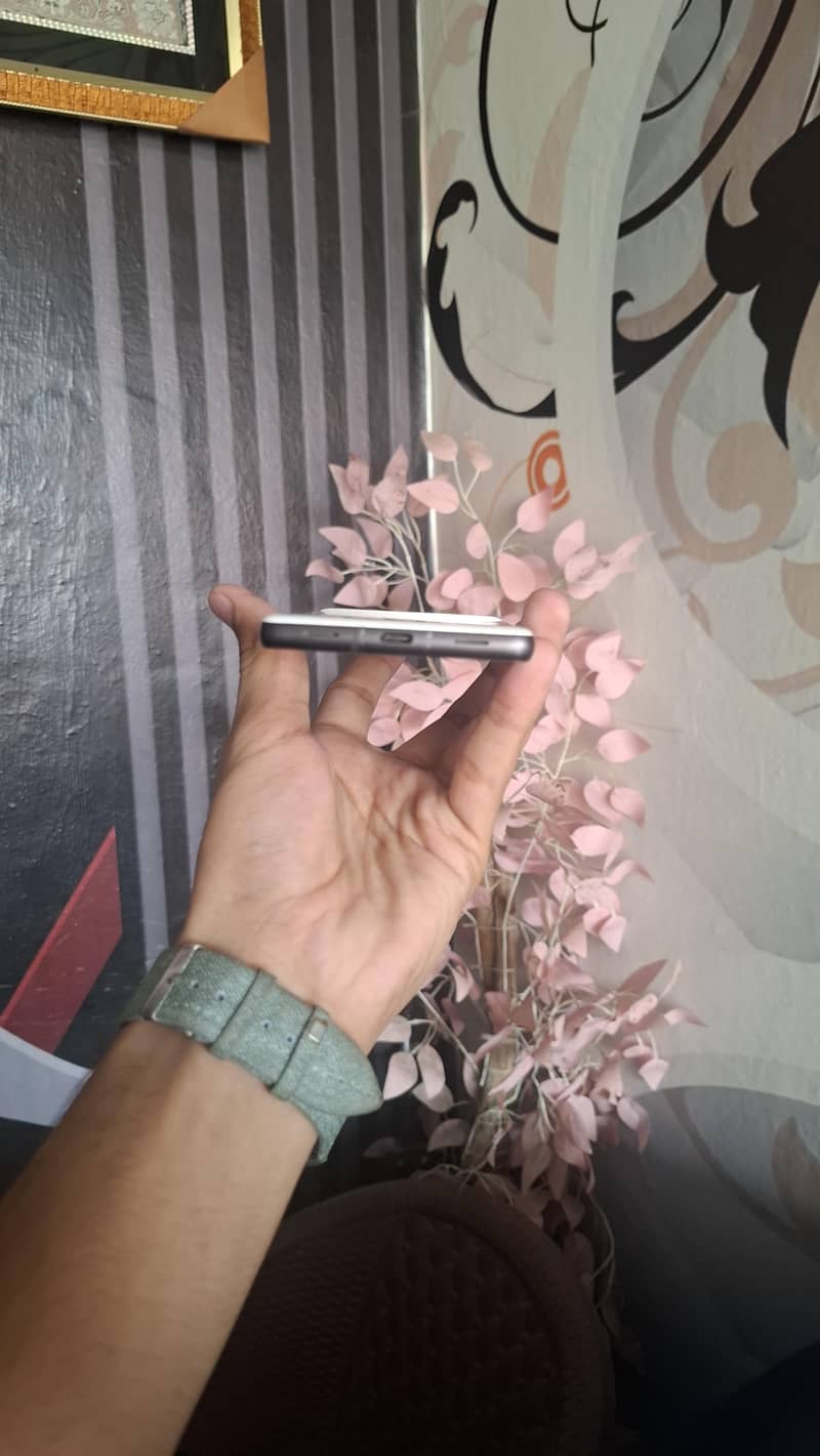 Google Pixel 7a 1