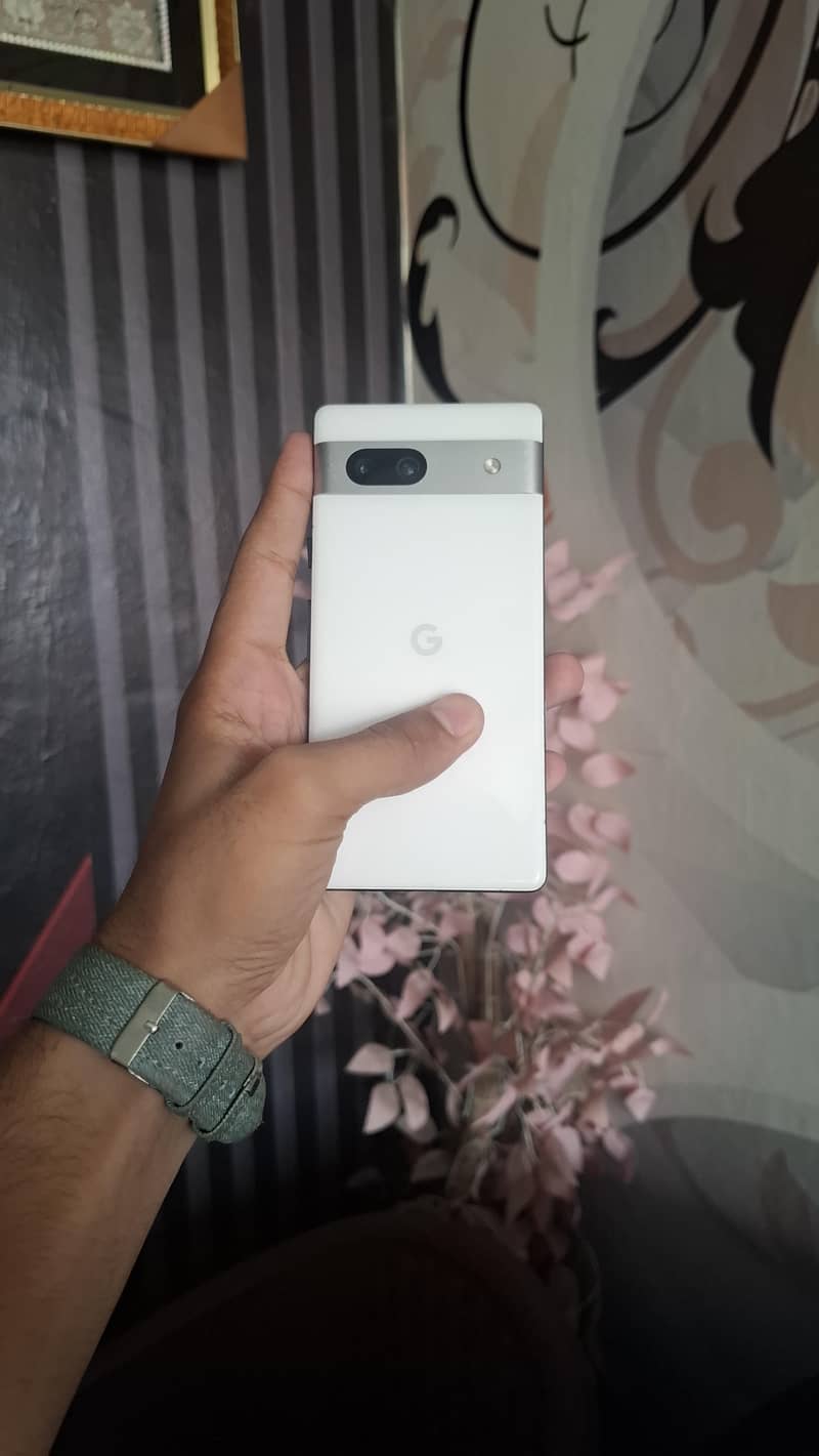 Google Pixel 7a 2