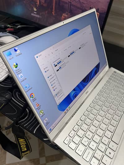 Dell Inspiron 5502 Touchscreen Laptop - Core i5 11th | 16GB 500GB SSD