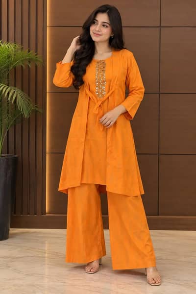 3 Pcs Women’s Stitched Linen Printed Gown Suit 