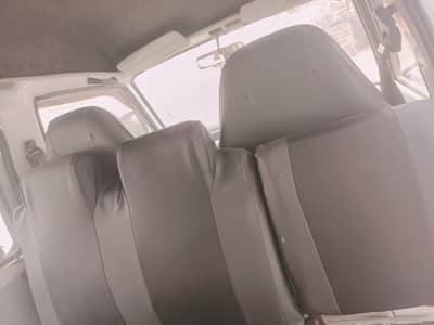 Suzuki Bolan 2013