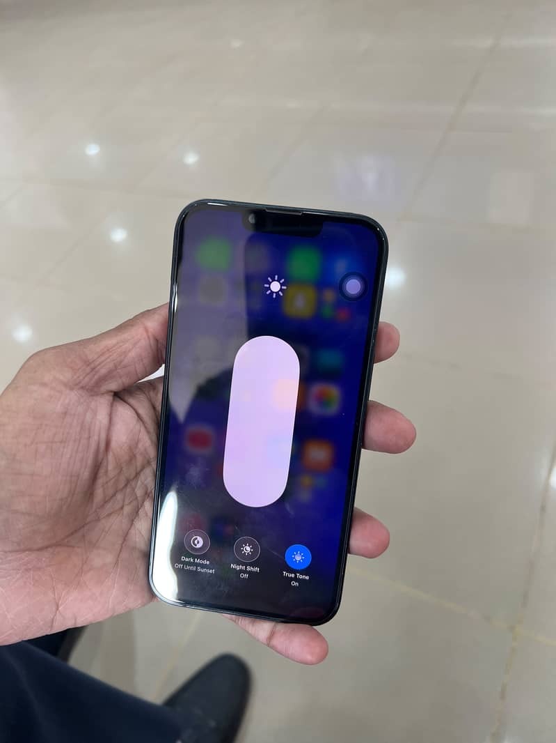Apple iPhone 14 5