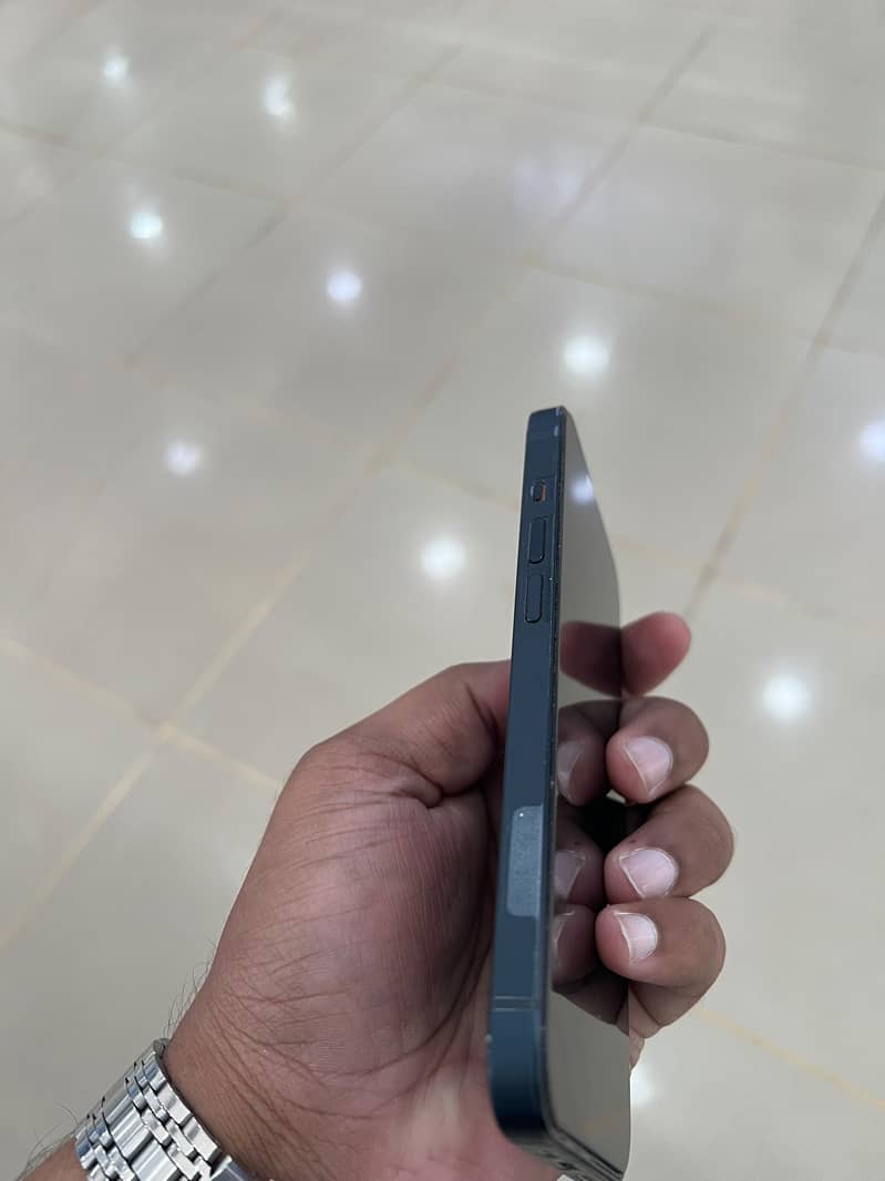 Apple iPhone 14 8