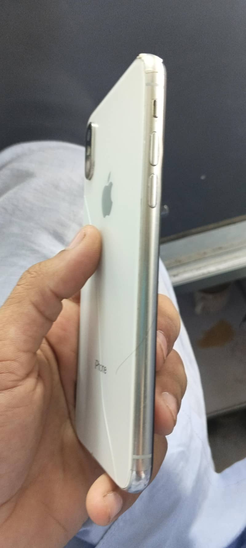 Apple iPhone XS 1