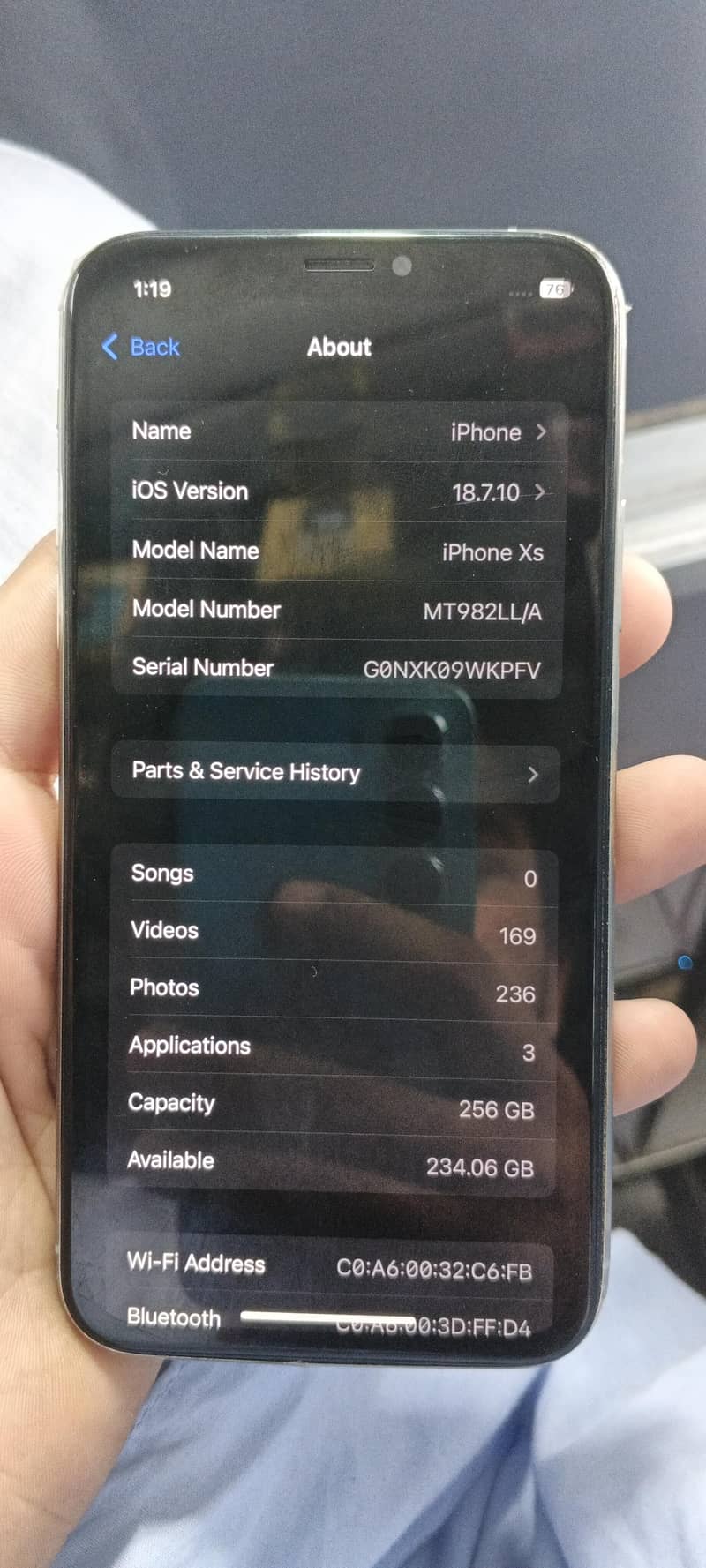 Apple iPhone XS 4