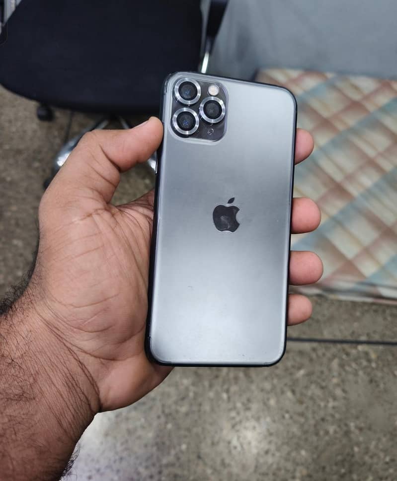 Apple iPhone 11 Pro 6