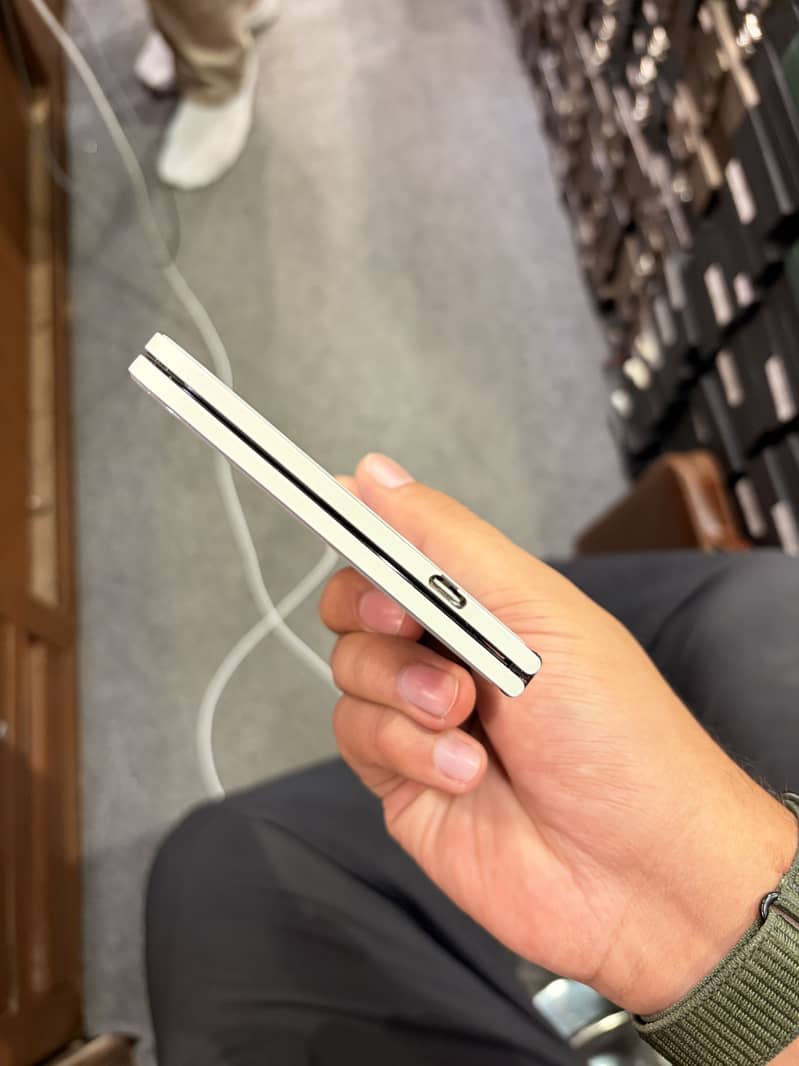 Microsoft Surface Duo 5
