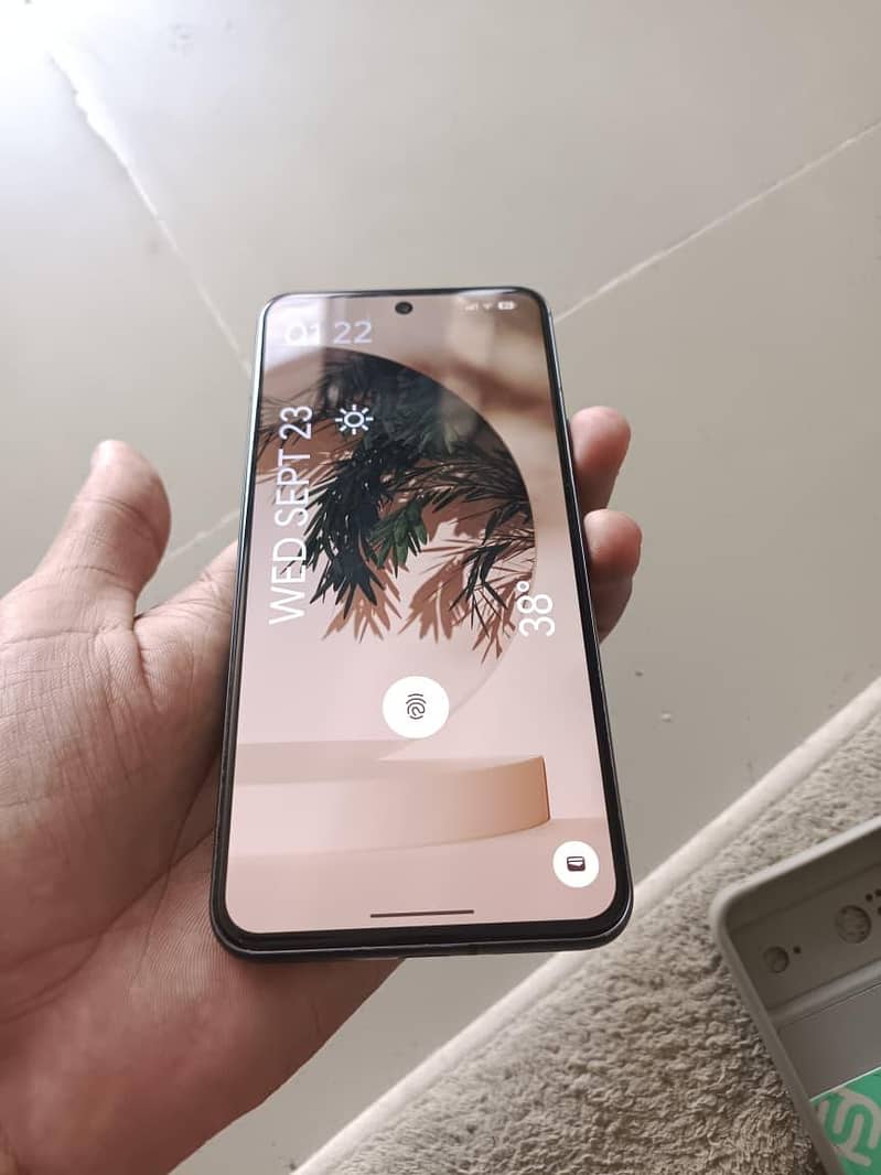 Google Pixel 8 2