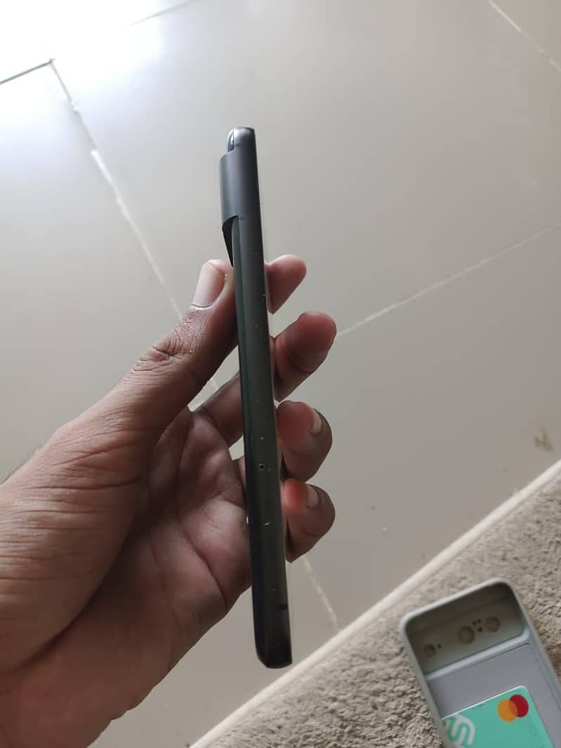 Google Pixel 8 3