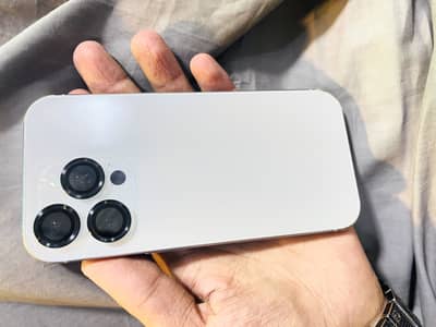 Apple iPhone 16 Pro