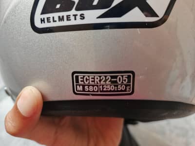 Box helmet