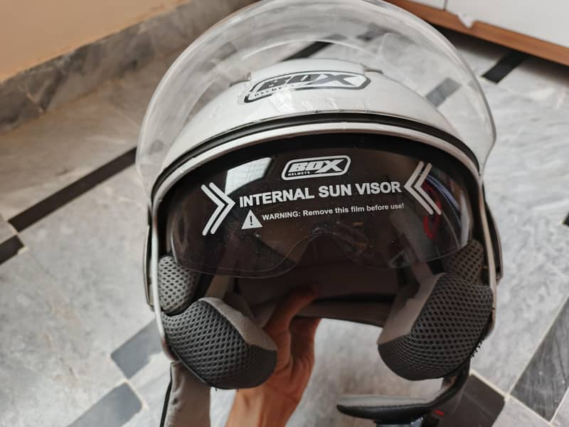 Box helmet 1