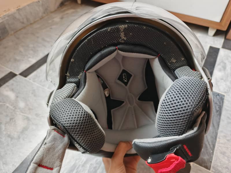 Box helmet 2
