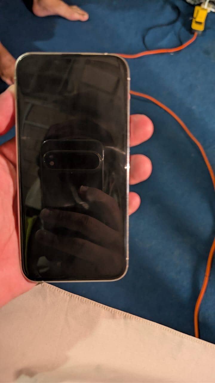 Apple iPhone 13 Pro 4