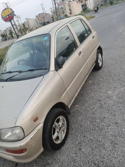 Daihatsu Cuore 2010