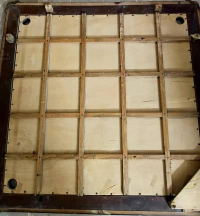 carrom board