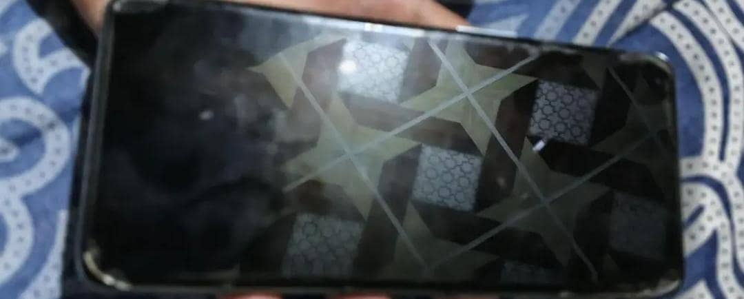 One Plus 9 Pro 3