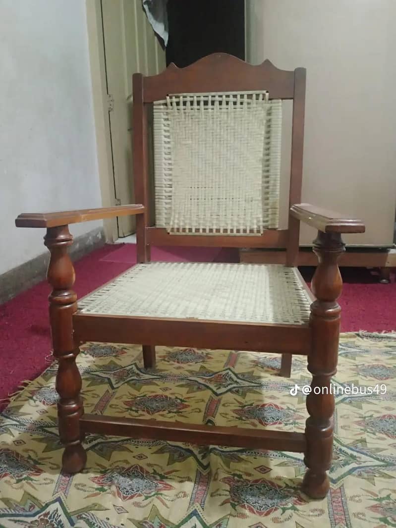 chairs 0