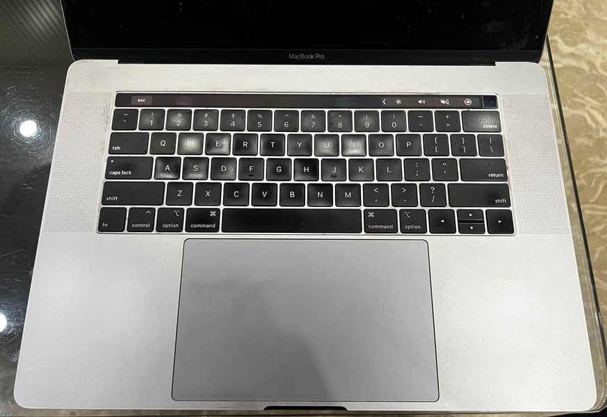 mackbook pro 2017 3