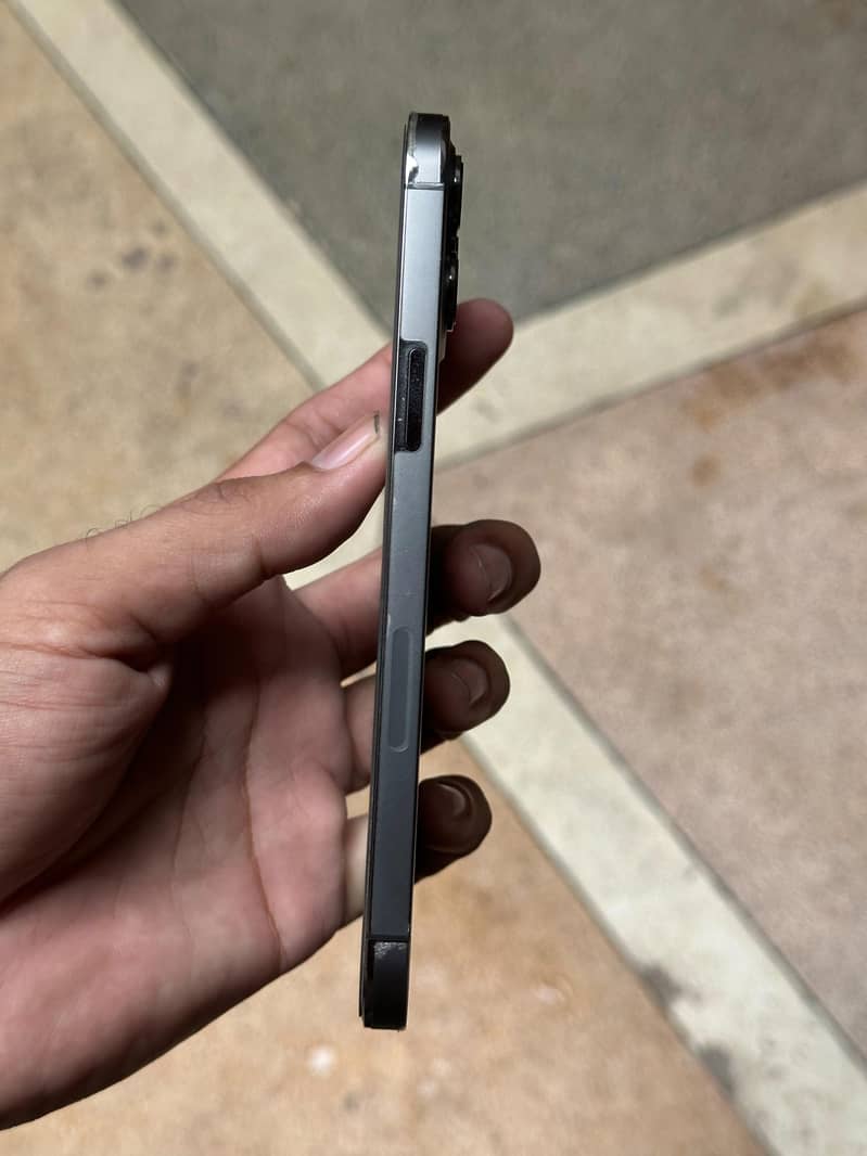 Apple iPhone 12 Pro Max 3