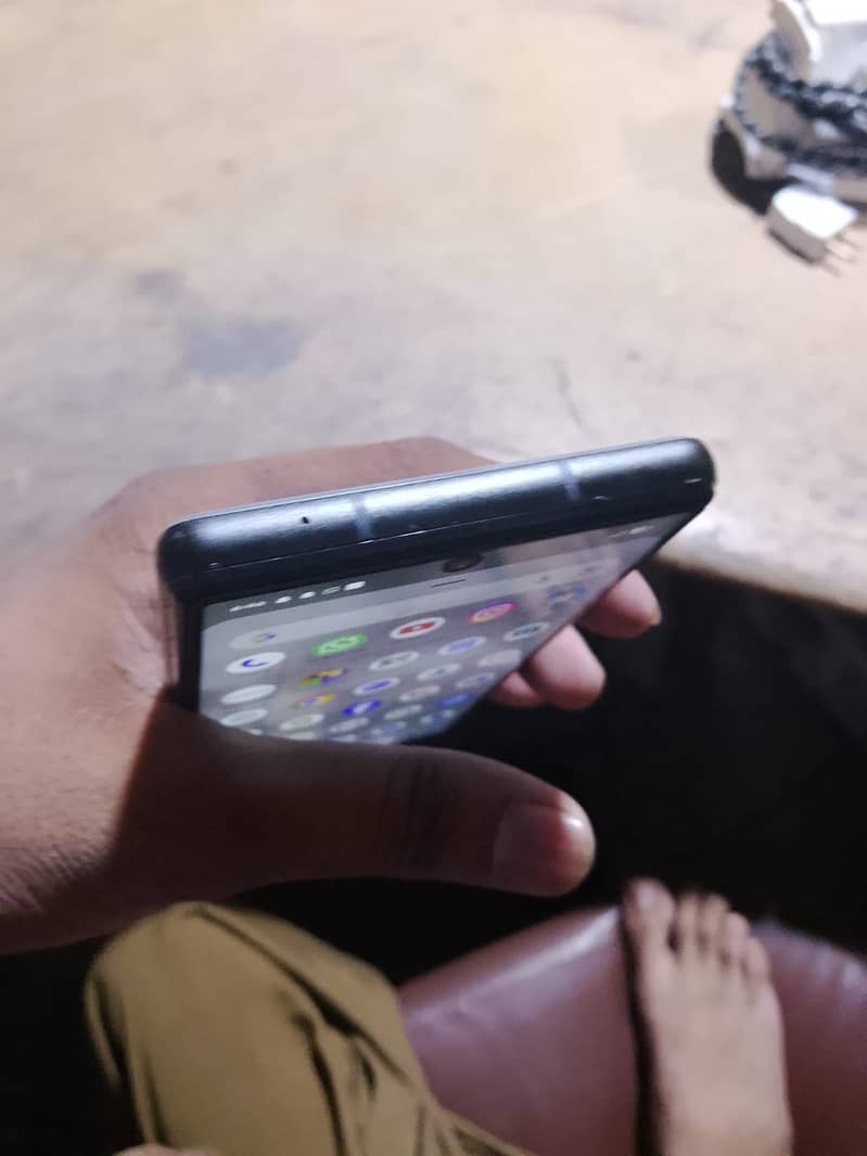 Google Pixel 6a 1