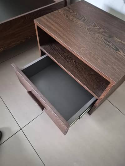 Habitt King Size Bed with Side Tables – Excellent Condition