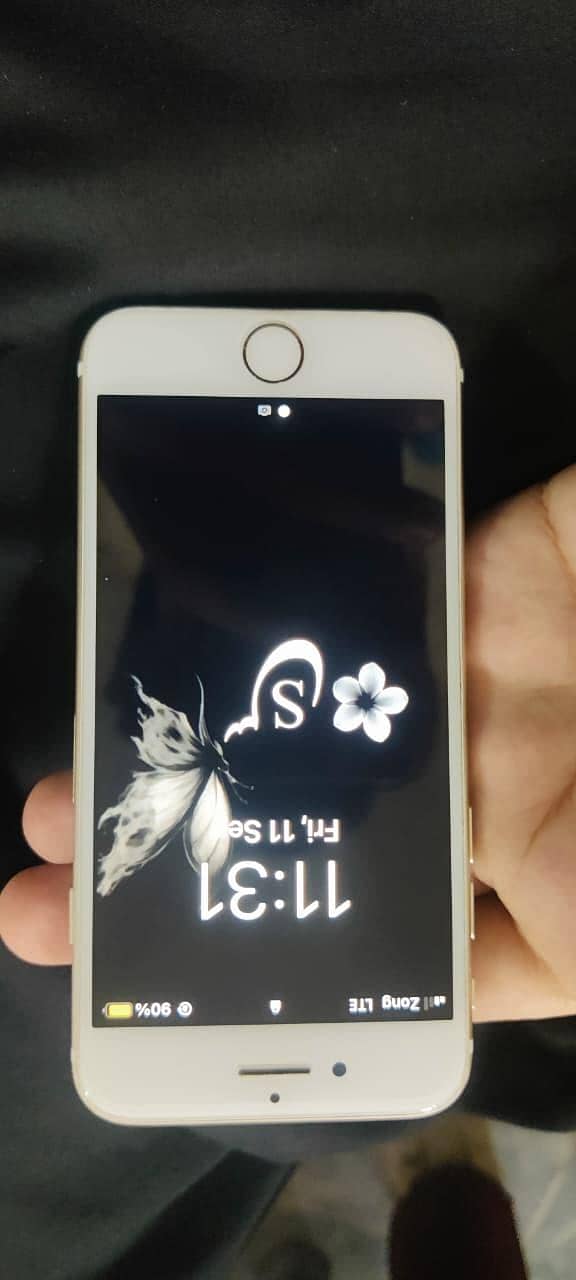 Apple iPhone 7 1
