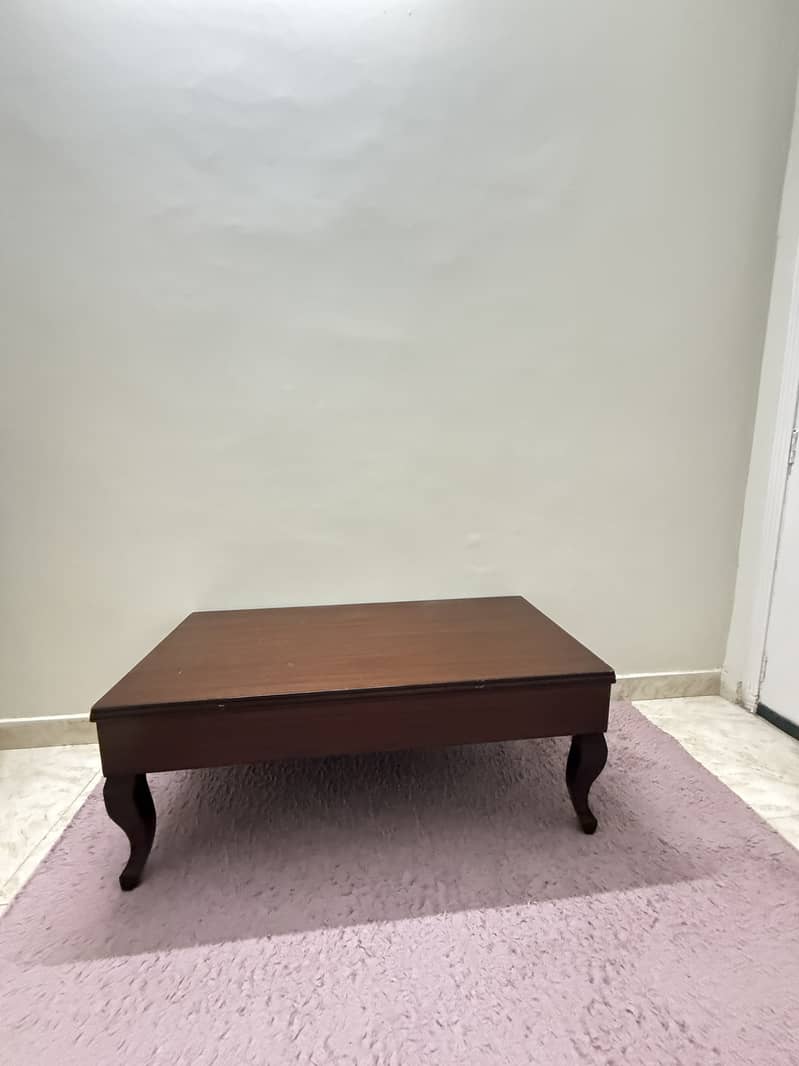 Center table 0