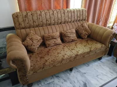 5 seater sofa set for sale. . condition like new. . . . only 1 month used