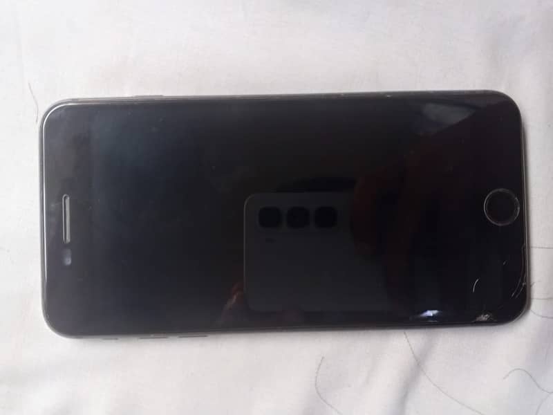 Apple iPhone 8 Plus 9