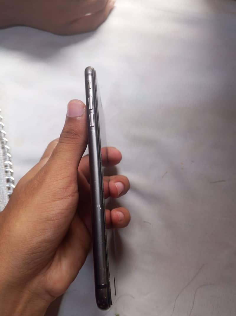 Apple iPhone 8 Plus 10
