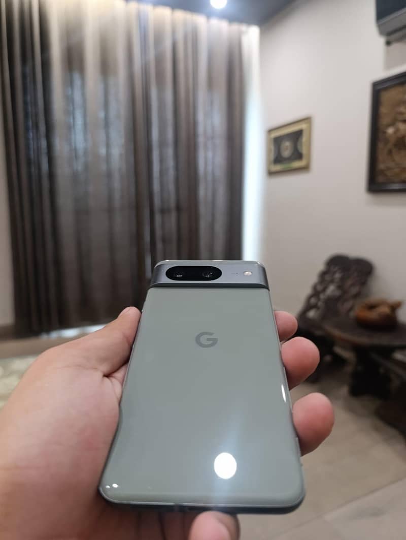 Google Pixel 8 1