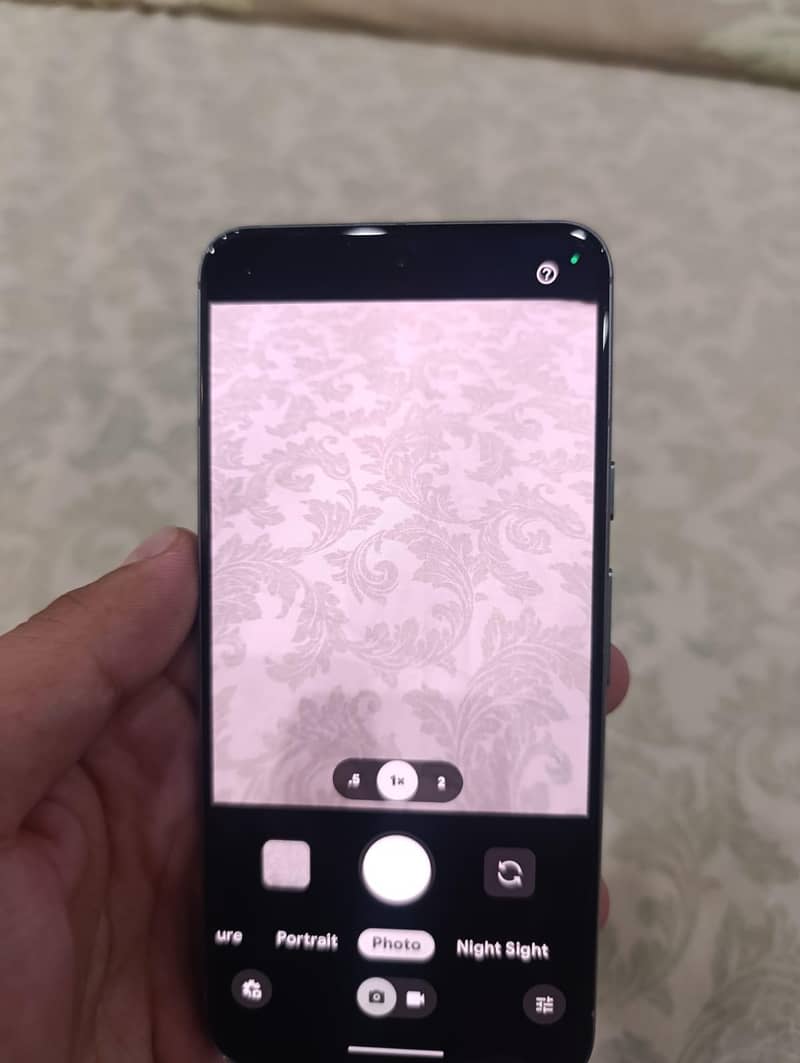 Google Pixel 8 5