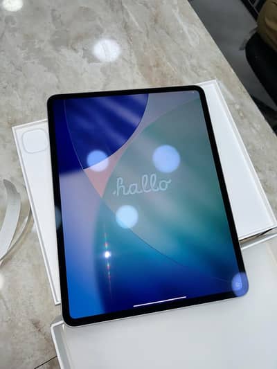 Ipad M5 Pro 13 inch for sale